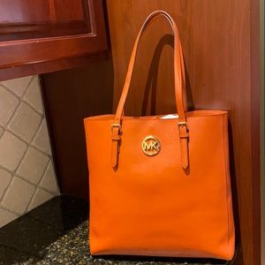 Michael Kors Jer Set Burt orange Leather Tote Bag